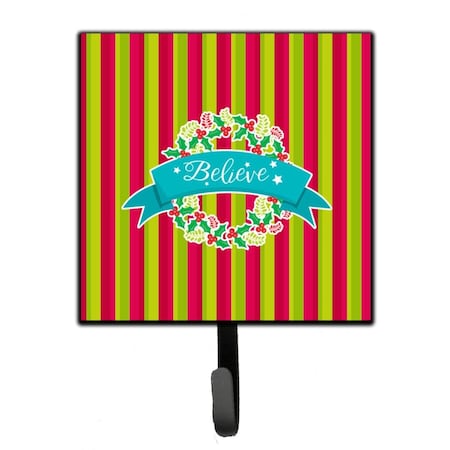 Carolines Treasures Christmas Wreath Believe Leash or Key Holder BB6975SH4